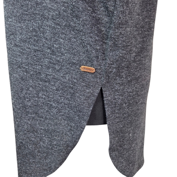 Roots Charcoal Long Sleeve Tee Size Med - Picture 2 of 6